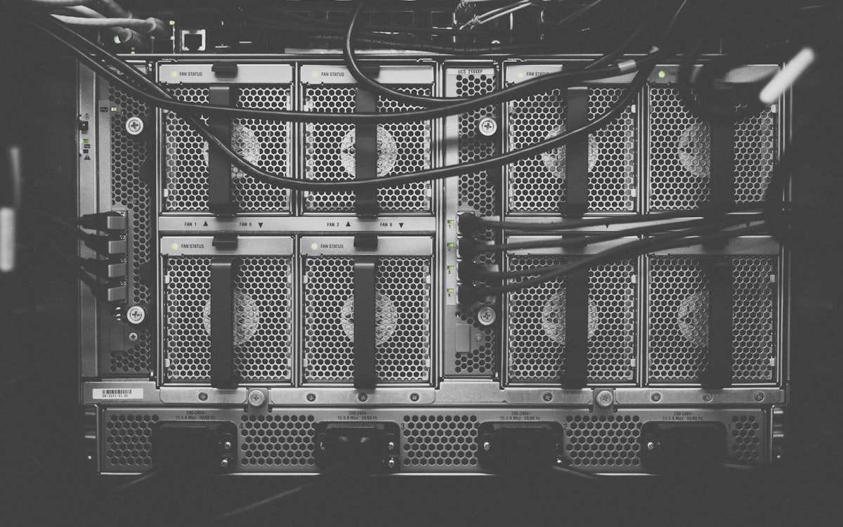 PostgreSQL'i Bulutta İşletmek: Bir O&M Mühendisinin Gözünden RDS ve TaurusDB